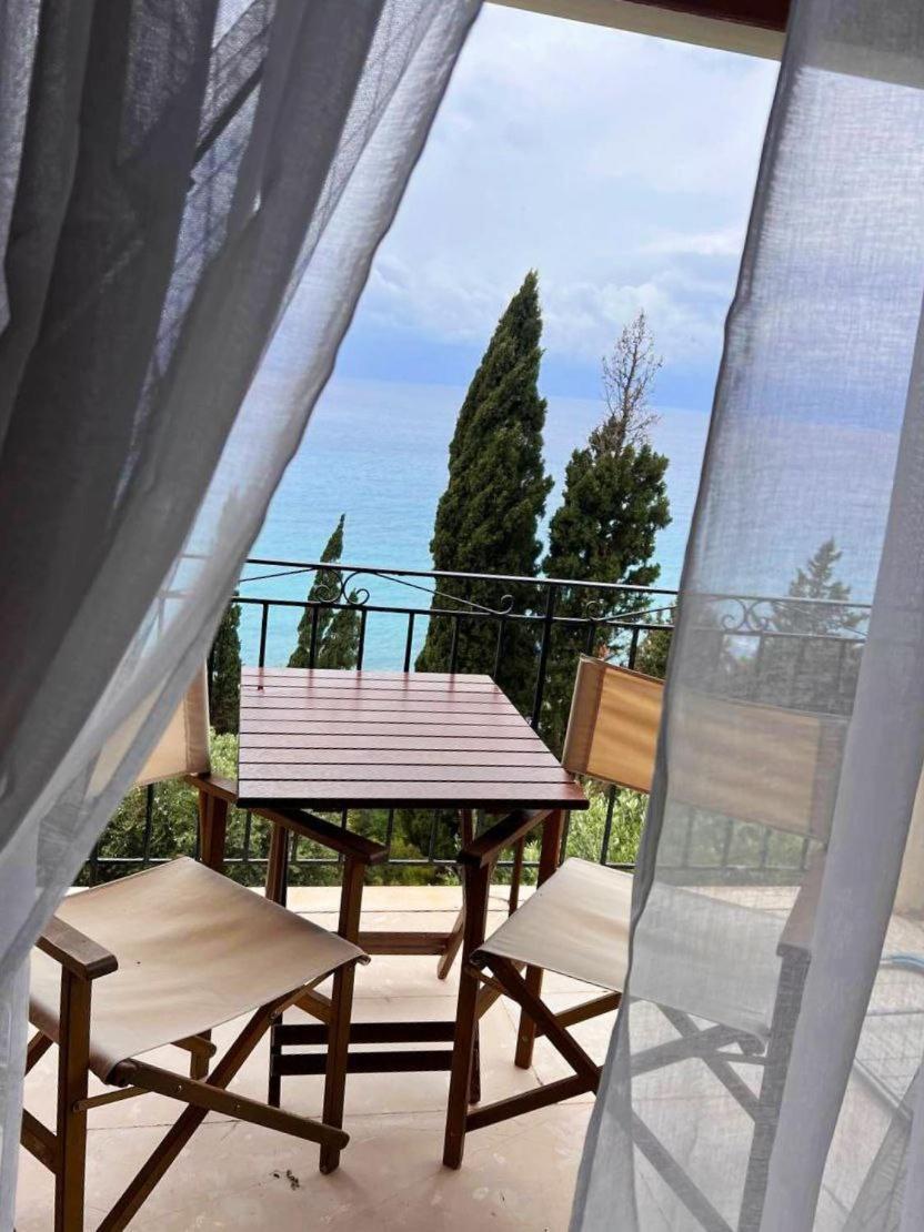 Stefanos Apartments By Sv Alians Agios Gordios  Eksteriør billede